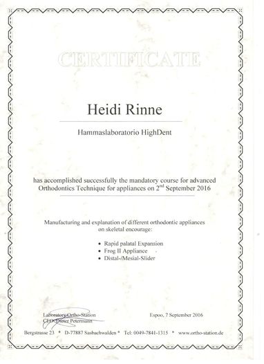 Hammaslaboratorio HighDent todistus Heidi Rinne